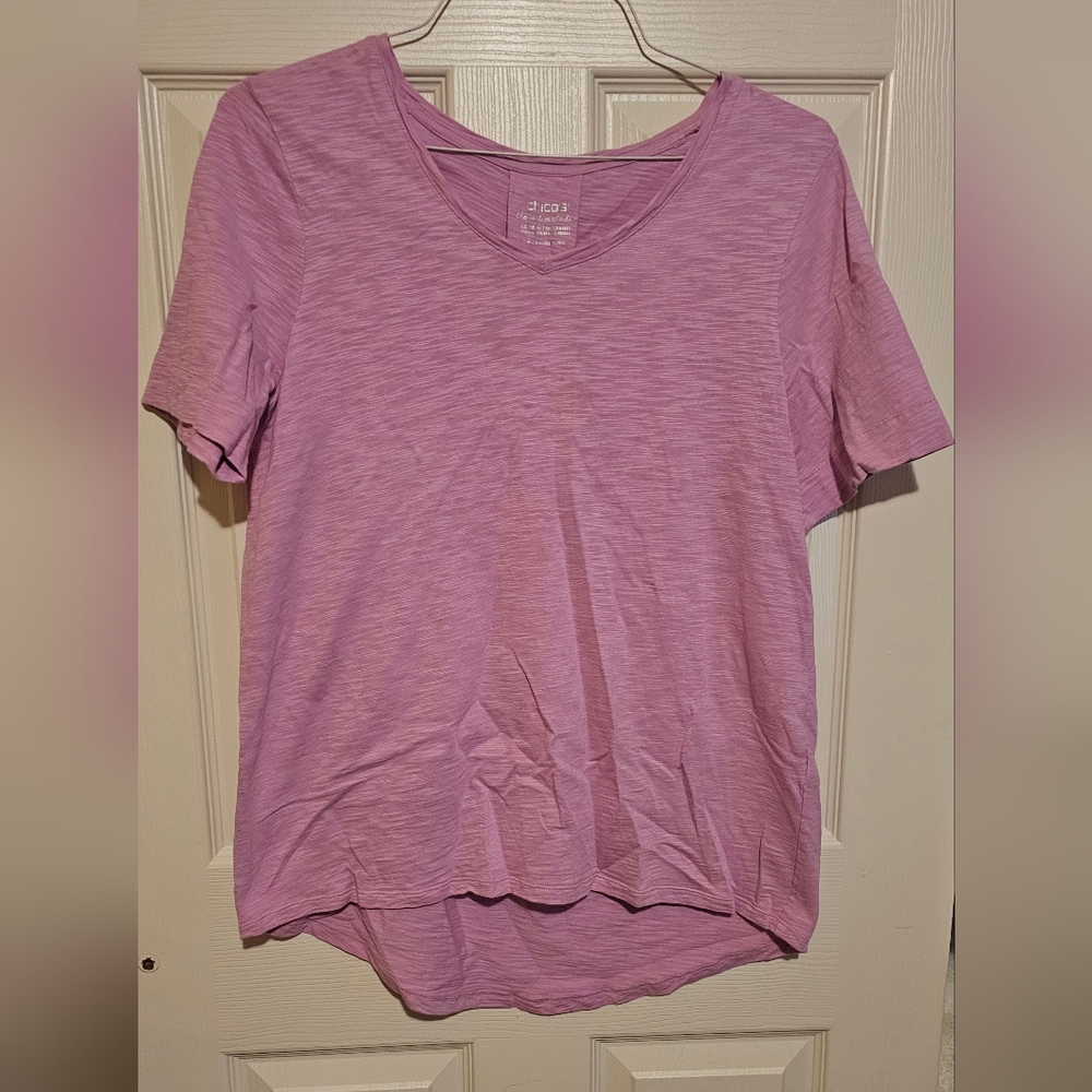 Chico's Ultimate Tee in Lavender sz M